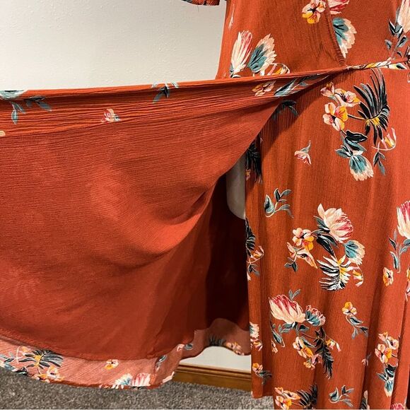 Lulu's burnt Orange wrap Sundress with short Sleeves size small - Picture 7 of 14